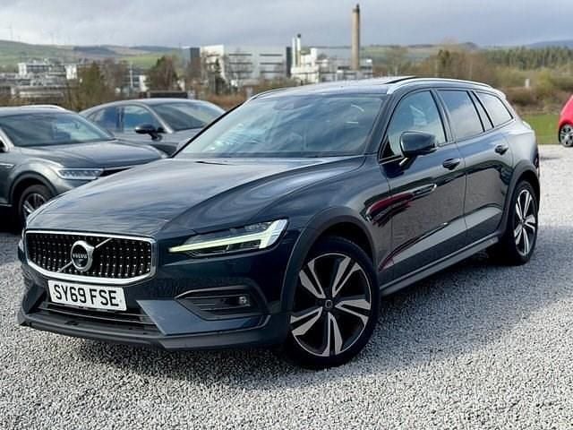 Used Volvo V60 CC 200 HP (147 kW) 2019 Grey Estate