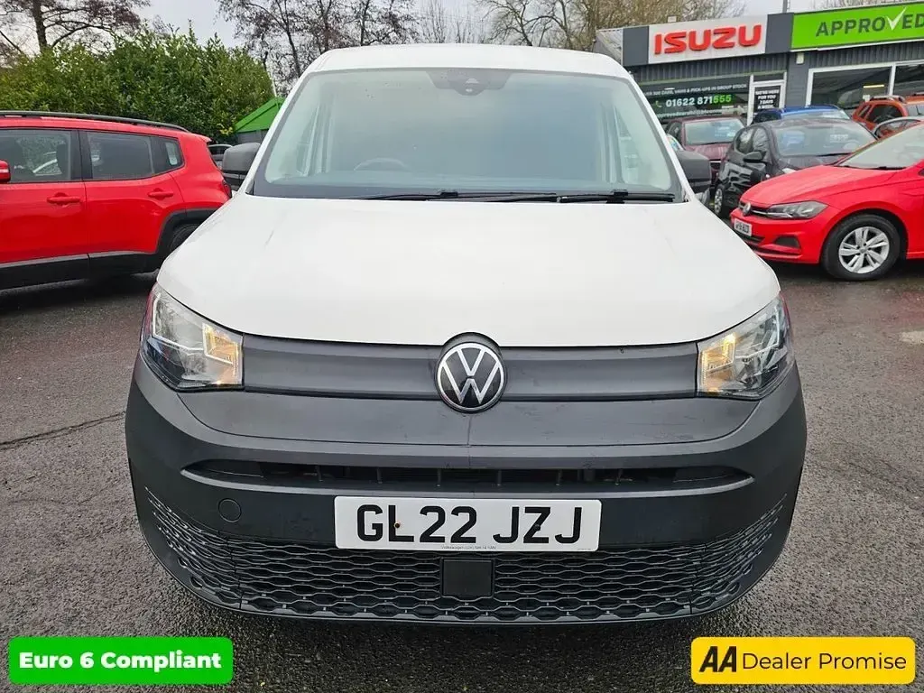 Used VW Caddy 122 HP (89 kW) 2022 White MPV