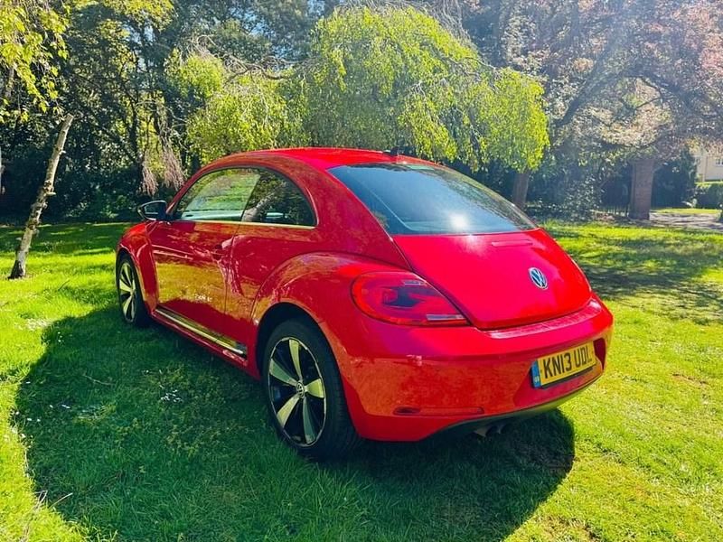 Usado VW Beetle Sport 140 HP (102 kW) 2013 Vermelho Citadino