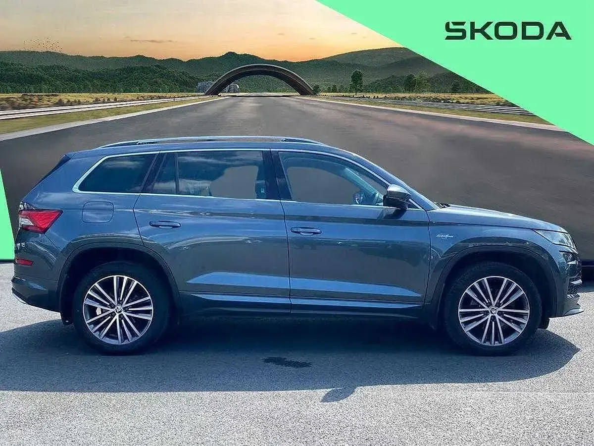 Used Skoda Kodiaq LAURIN & KLEMENT 150 HP (110 kW) 2020 Grey SUV