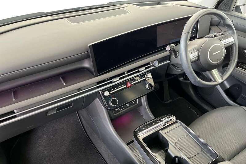 Image 2/4