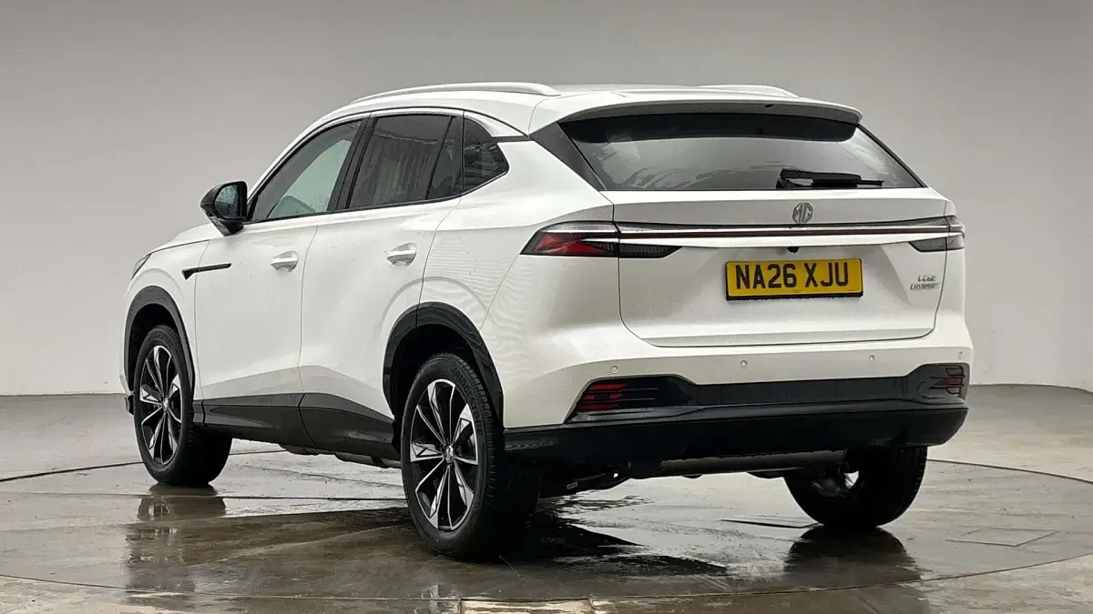 New MG HS SE 224 HP (164 kW) 2025 Metallic  white pearl SUV
