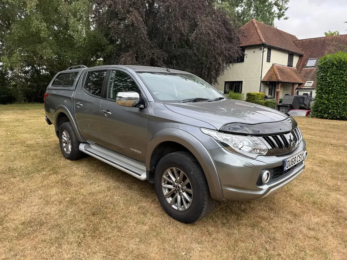 Used Mitsubishi L200 Warrior 181 HP (133 kW) 2018 Grey Pickup
