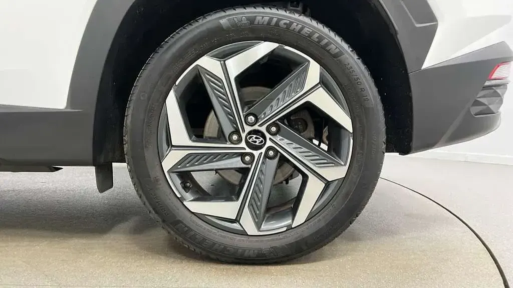 Used Hyundai Tucson Ultimate 150 HP (110 kW) 2021 White SUV