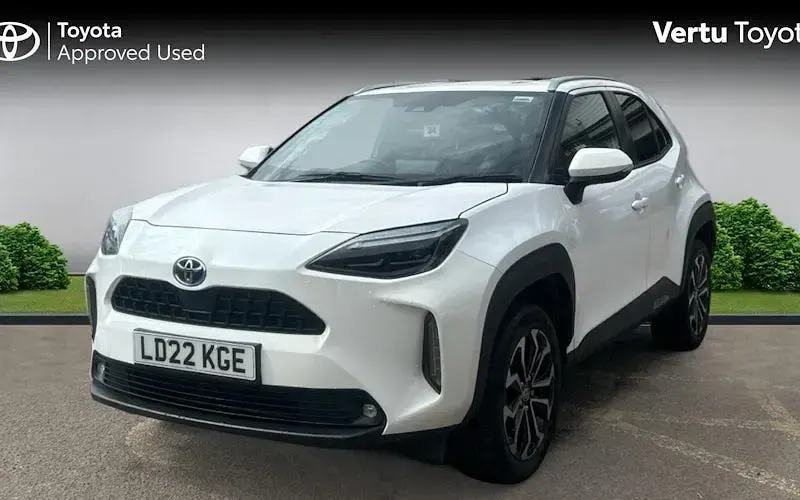 Used Toyota Yaris Hybrid Design 116 HP (85 kW) 2026 Estate