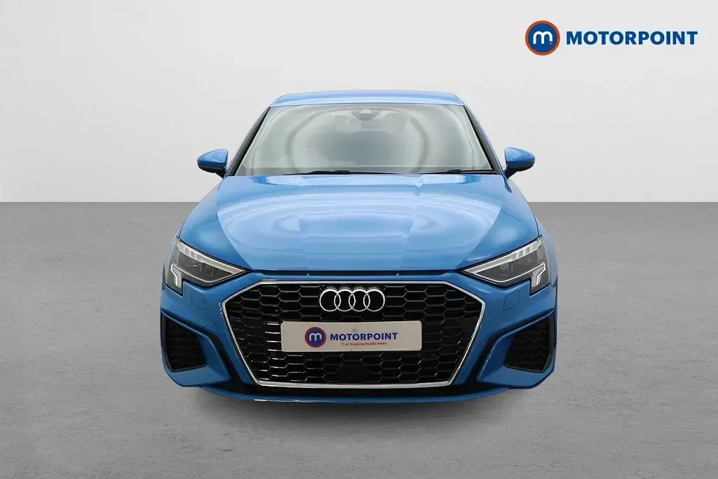 Begagnad Audi A3 e-tron S-Line 2023 Blå Halvkombi