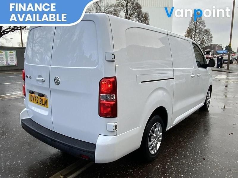 Used Vauxhall Vivaro Sportive 100 HP (73 kW) 2022 White MPV
