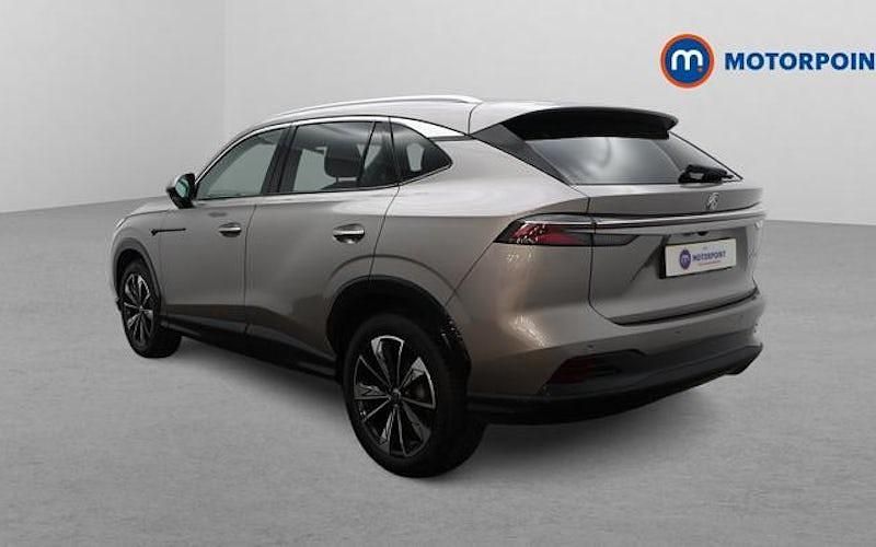 Usado MG HS SE 224 HP (164 kW) 2025 Prateado SUV