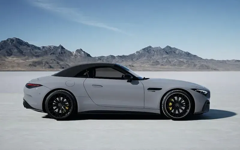 New Mercedes SL63 AMG Premium Plus 585 HP (430 kW) 2026 Cabriolet