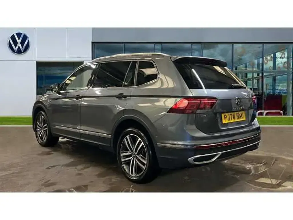 Used VW Tiguan Allspace Elegance 150 HP (110 kW) 2024 Grey SUV