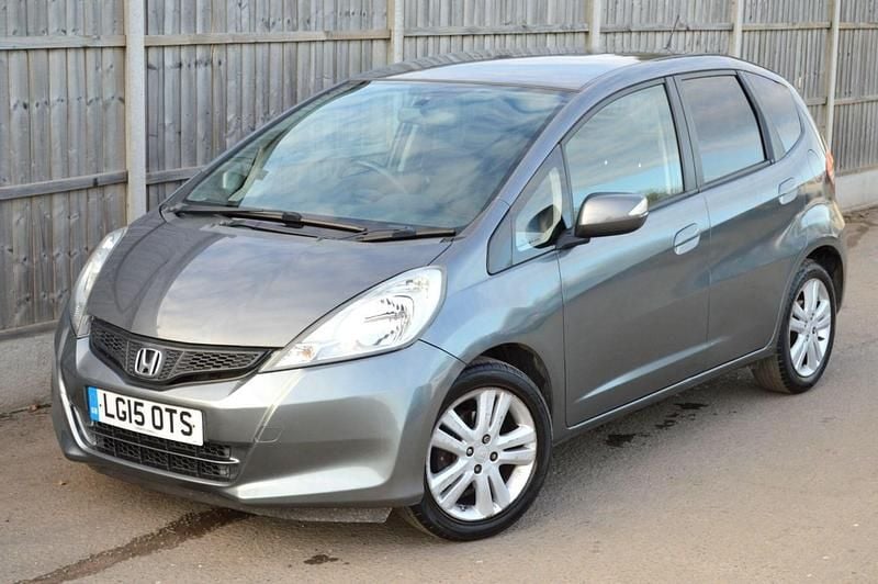 Used Honda Jazz ES 2015 Grey Hatchback