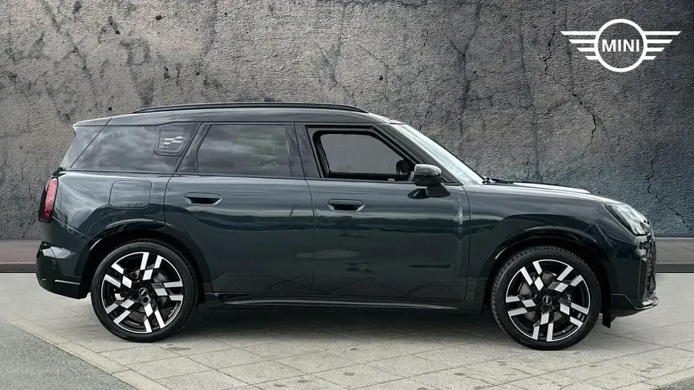 Używany Mini Countryman 215 KM (158 kW) 2025 Szary SUV