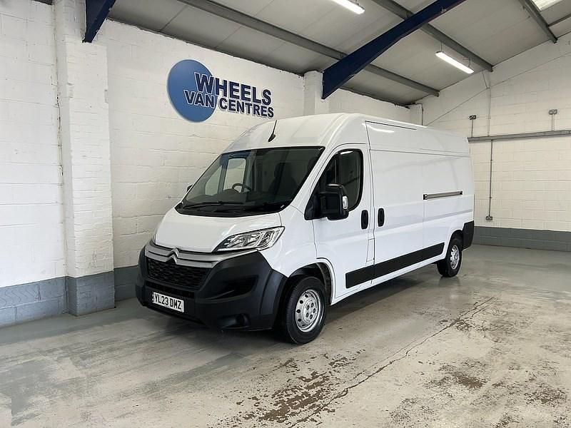 Used Citroën Relay 140 HP (102 kW) 2023 White Van