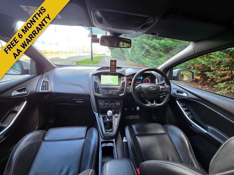 Used Ford Focus ST 250 HP (183 kW) 2018 Silver Hatchback