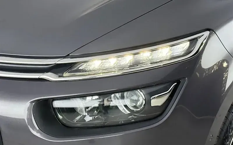 Used Citroën C4 SpaceTourer PureTech 131 HP (96 kW) 2022 MPV