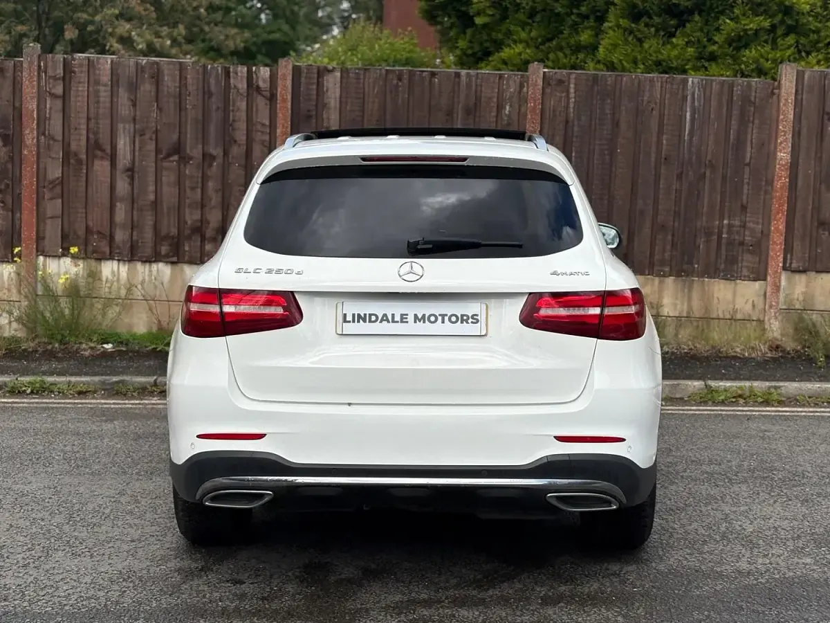 Used Mercedes GLC250 AMG Line Premium Plus 204 HP (150 kW) 2018 White SUV