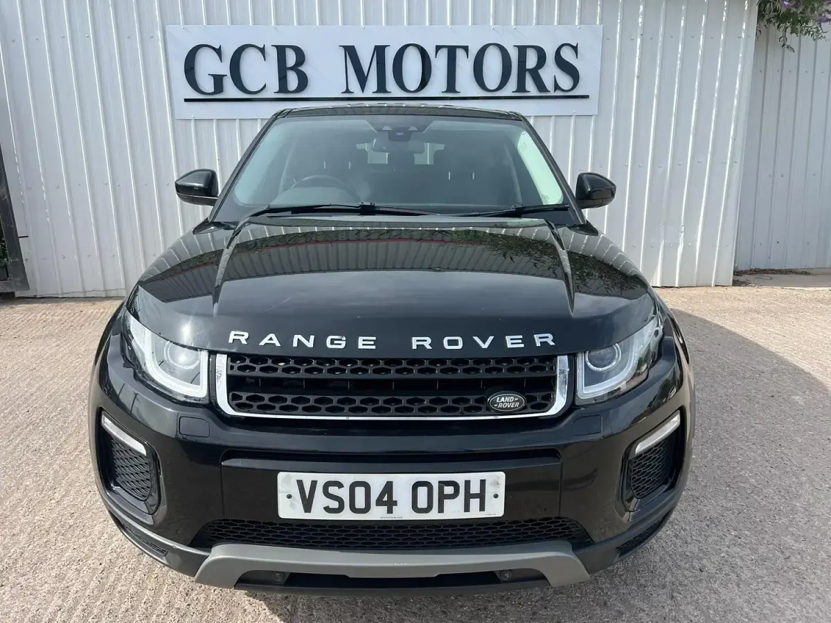 Used Land Rover Range Rover evoque SE 2017 Black Estate