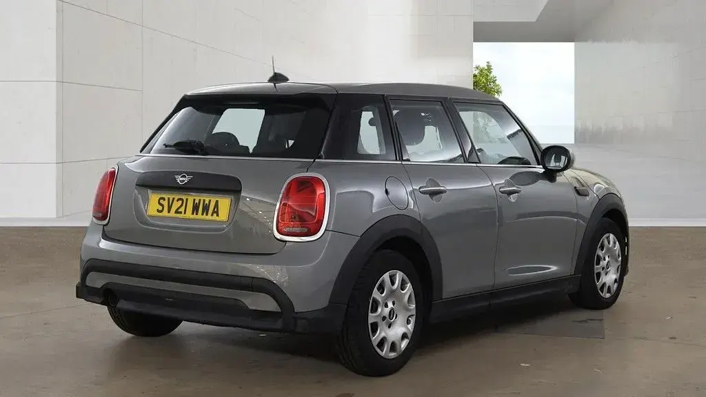 Used Mini ONE Classic 102 HP (75 kW) 2021 Grey Hatchback