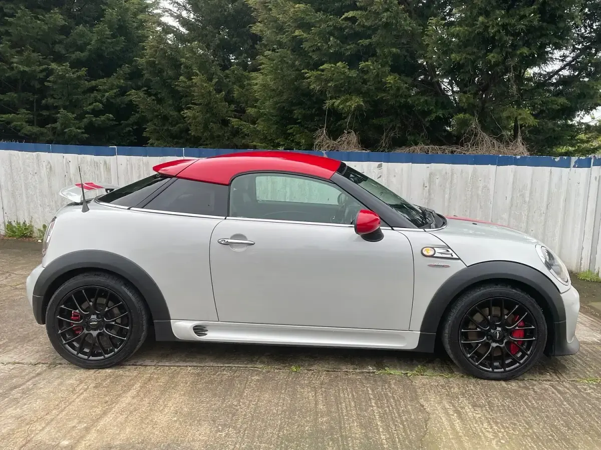 Used Mini John Cooper Works Coupé 211 HP (155 kW) 2011 Silver Coupe
