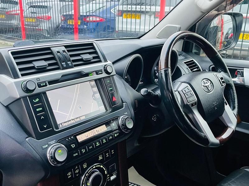 Used Toyota Land Cruiser 2014 White Estate