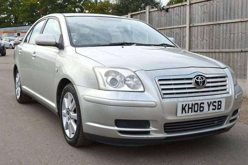 Silver Used 2006 Toyota Avensis T3 Hatchback | £891 (Super price) - Image 1/1
