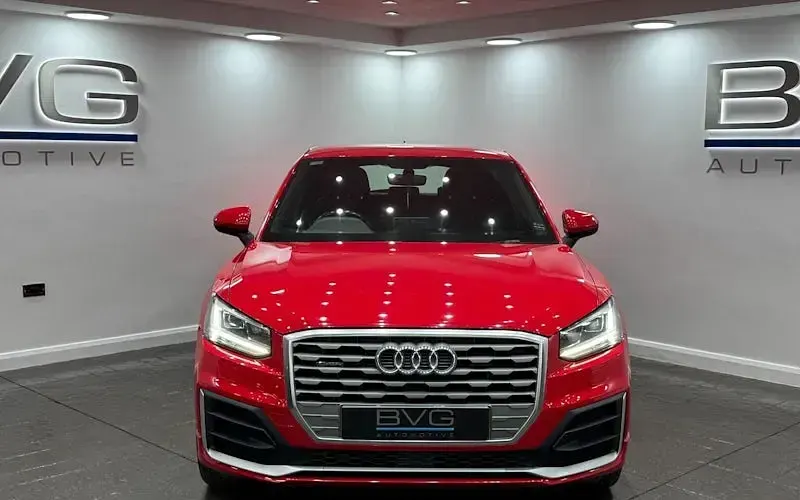 Used Audi Q2 S-Line 150 HP (110 kW) 2017 Red SUV
