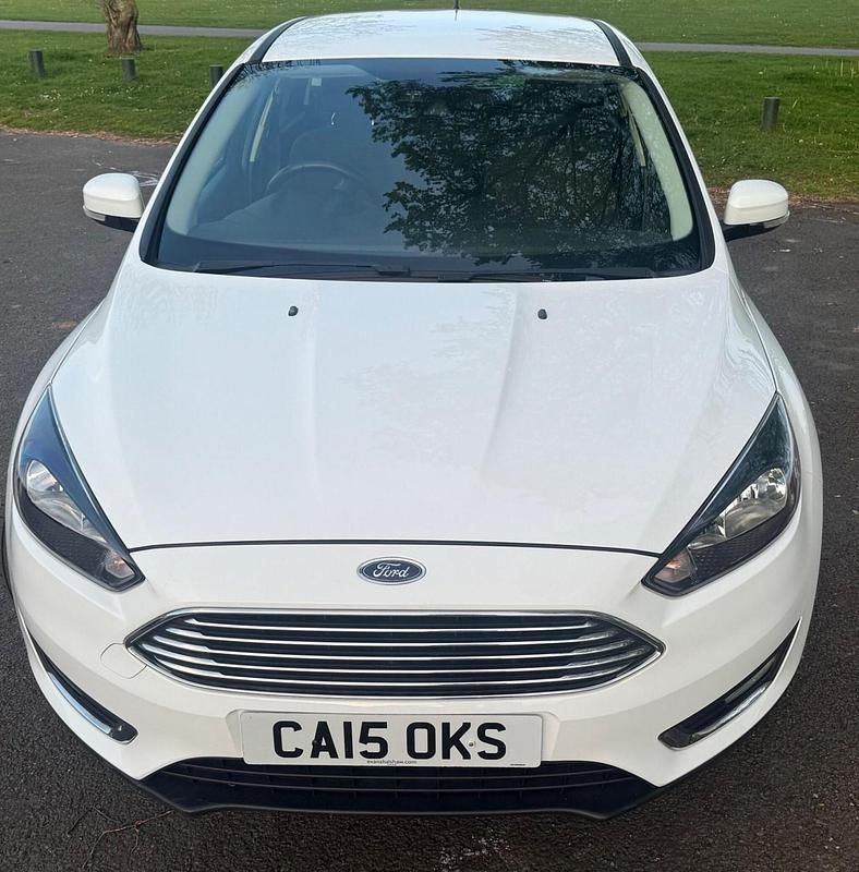 Używany Ford Focus Titanium 125 KM (91 kW) 2015 Biały Hatchback