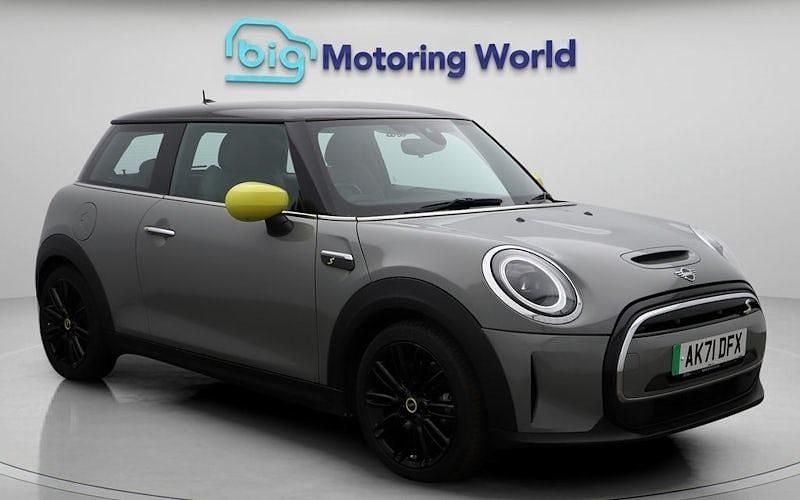 Used 2023 Mini Cooper Level 2 Hatchback | £13,600 (Good price) - Image 1/4