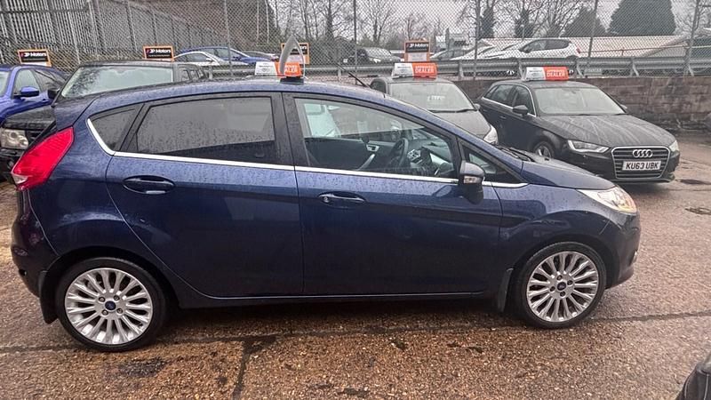 Used Ford Fiesta Titanium 2012 Blue Hatchback