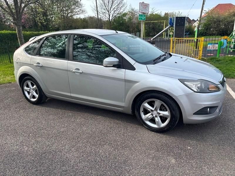 Used Ford Focus Zetec 2008 Silver