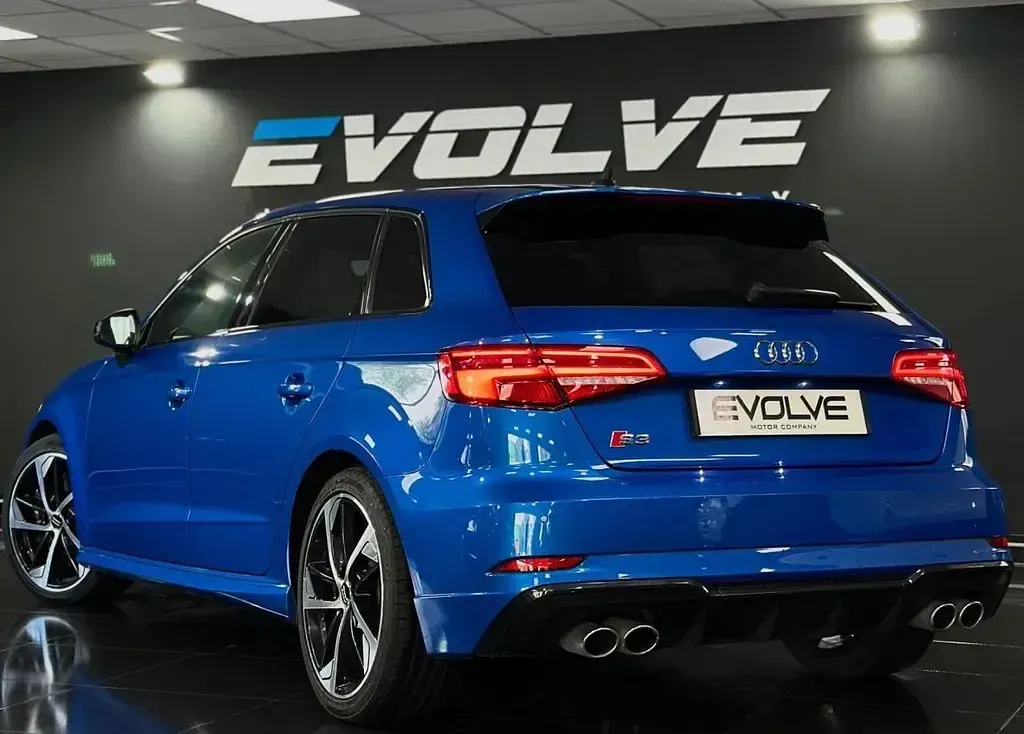 Used Audi S3 Sportback Advanced 300 HP (220 kW) 2019 Blue Hatchback