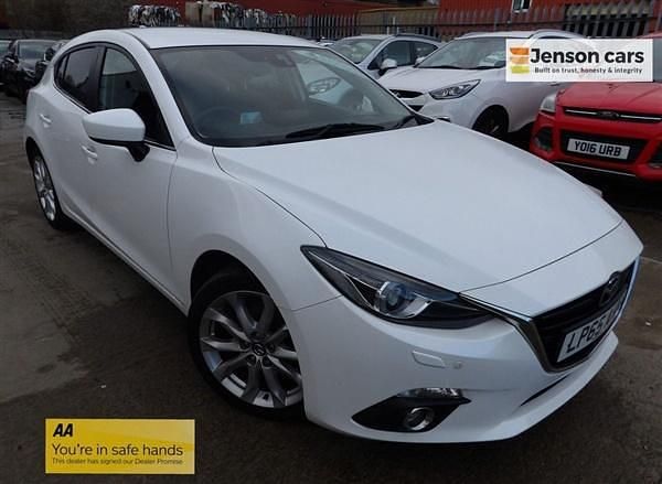 White Used 2015 Mazda 3 Inclusive Hatchback | £5,990 (Fair price) - Image 1/4