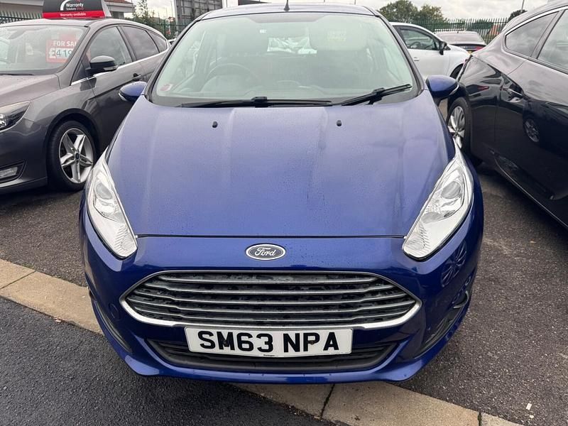 Blue Used 2014 Ford Fiesta Zetec Hatchback | £2,995 (Good price) - Image 1/4