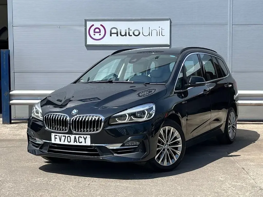 Usado BMW 218 Luxury Line 140 HP (102 kW) 2020 Preto Monovolume