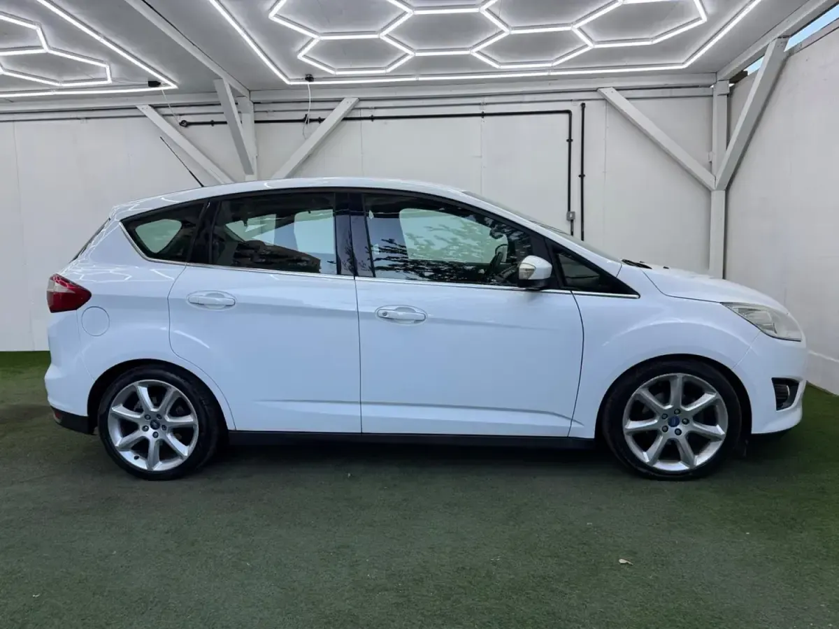 Begagnad Ford C-MAX Titanium 2011 Vit Minibuss