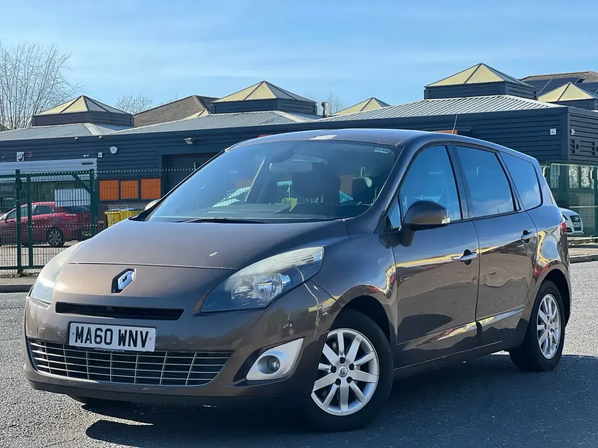 Used Renault Scénic III Privilege 2010 Bronze MPV