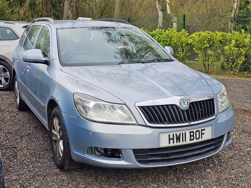 Used Skoda Octavia SE 122 HP (89 kW) 2011 Blue Estate