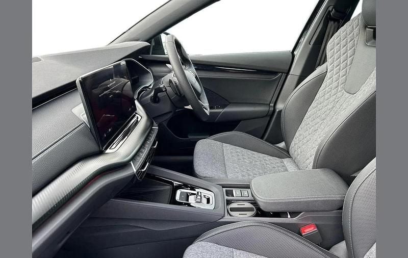 Used Skoda Octavia SportLine 150 HP (110 kW) 2025 Black magic pearl effect Estate