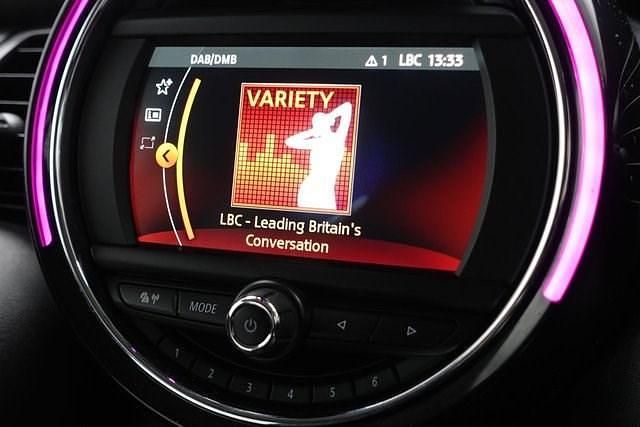 Used Mini Cooper Classic 136 HP (100 kW) 2019 Blue Hatchback