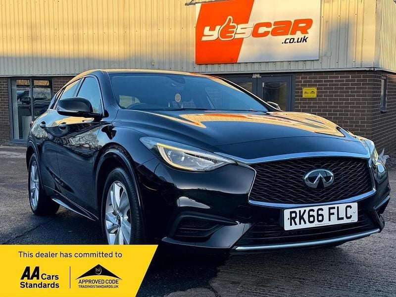 Black Used 2016 Infiniti Q30 Hatchback | £5,875 (Fair price) - Image 1/4