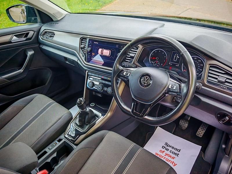 Used VW T-Roc SE 115 HP (84 kW) 2018 Black SUV