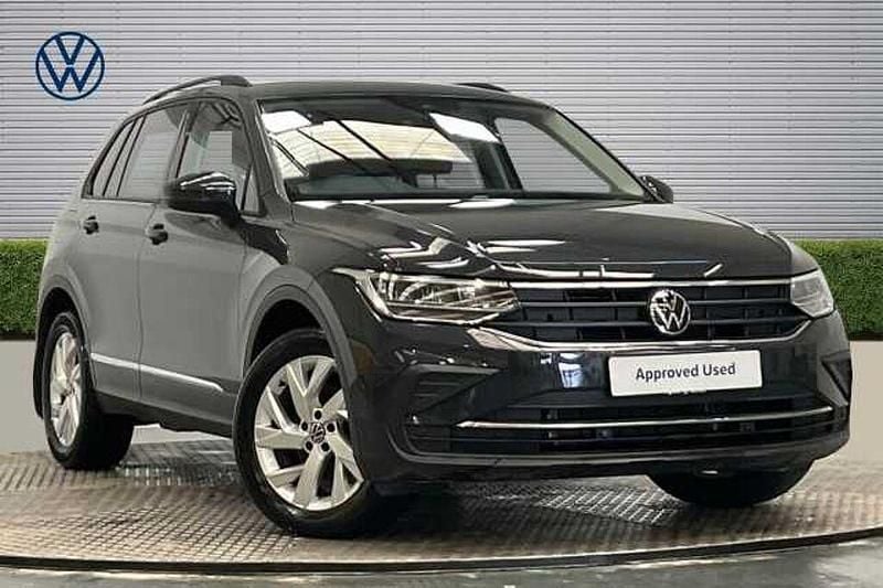 Used VW Tiguan Life 130 HP (95 kW) 2022 Grey SUV