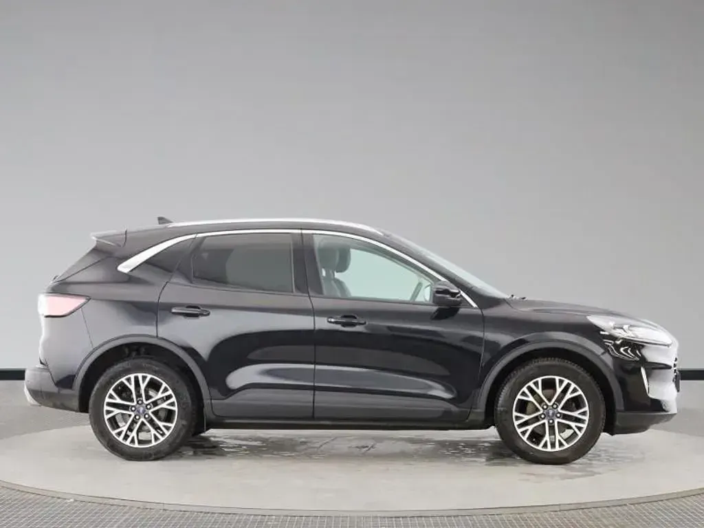 Used Ford Kuga Titanium 150 HP (110 kW) 2023 Black SUV