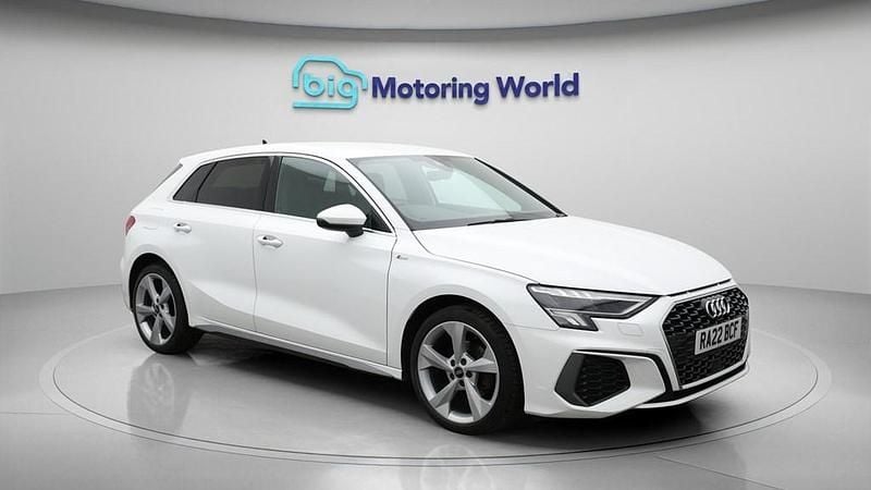 Used Audi A3 Sportback S-Line 110 HP (80 kW) 2022 White Hatchback