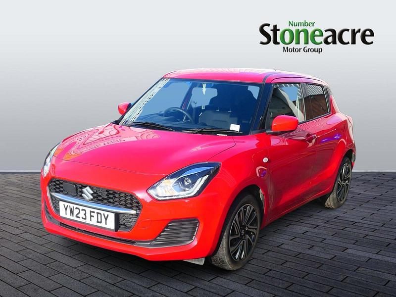 Usado Suzuki Swift SZ-L 83 HP (61 kW) 2023 Vermelho Citadino