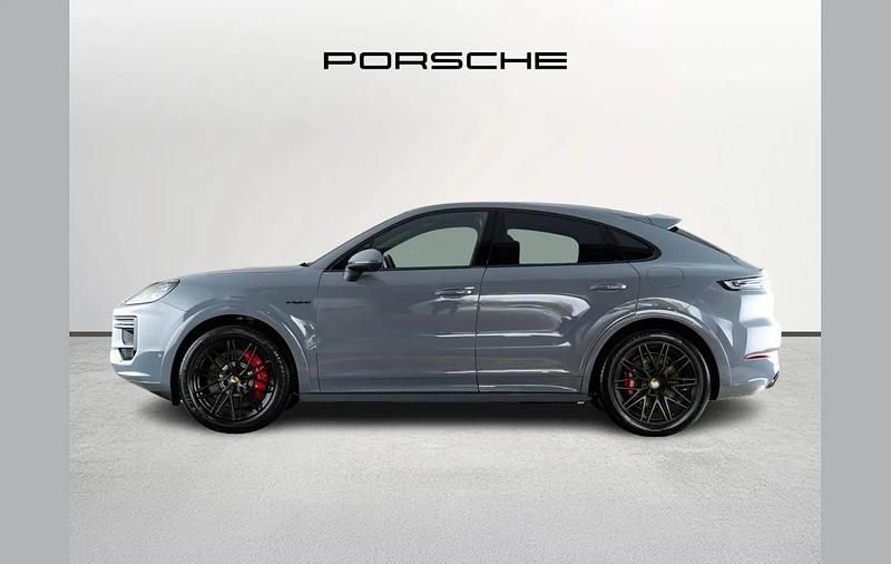 Begagnad Porsche Cayenne S E-Hybrid 512 HK (376 kW) 2025 Grå SUV