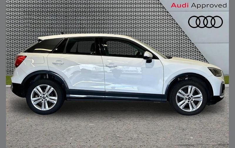 Used Audi Q2 Sport 147 HP (108 kW) 2022 White SUV