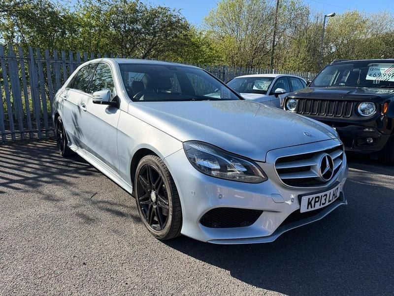 Begagnad Mercedes E220 AMG 2013 Silver Sedan