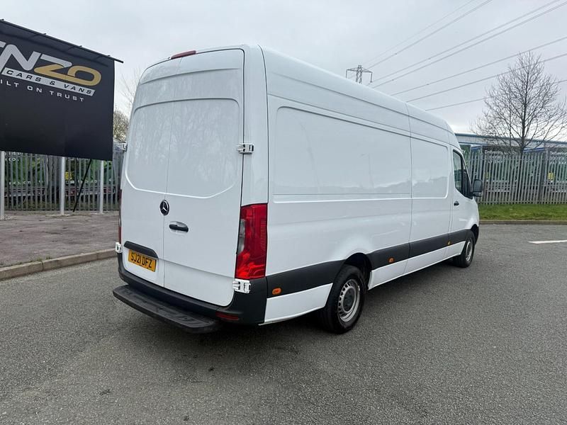 Begagnad Mercedes Sprinter Progressive 2021 Vit Van
