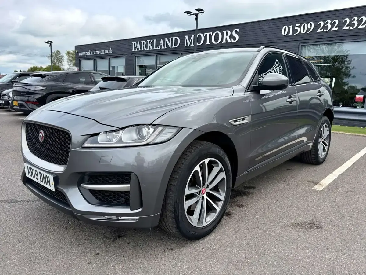 Begagnad Jaguar F-Pace R-Sport 2019 Grå SUV